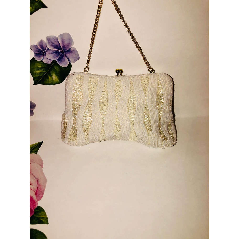 Richere white beaded pearl handbag